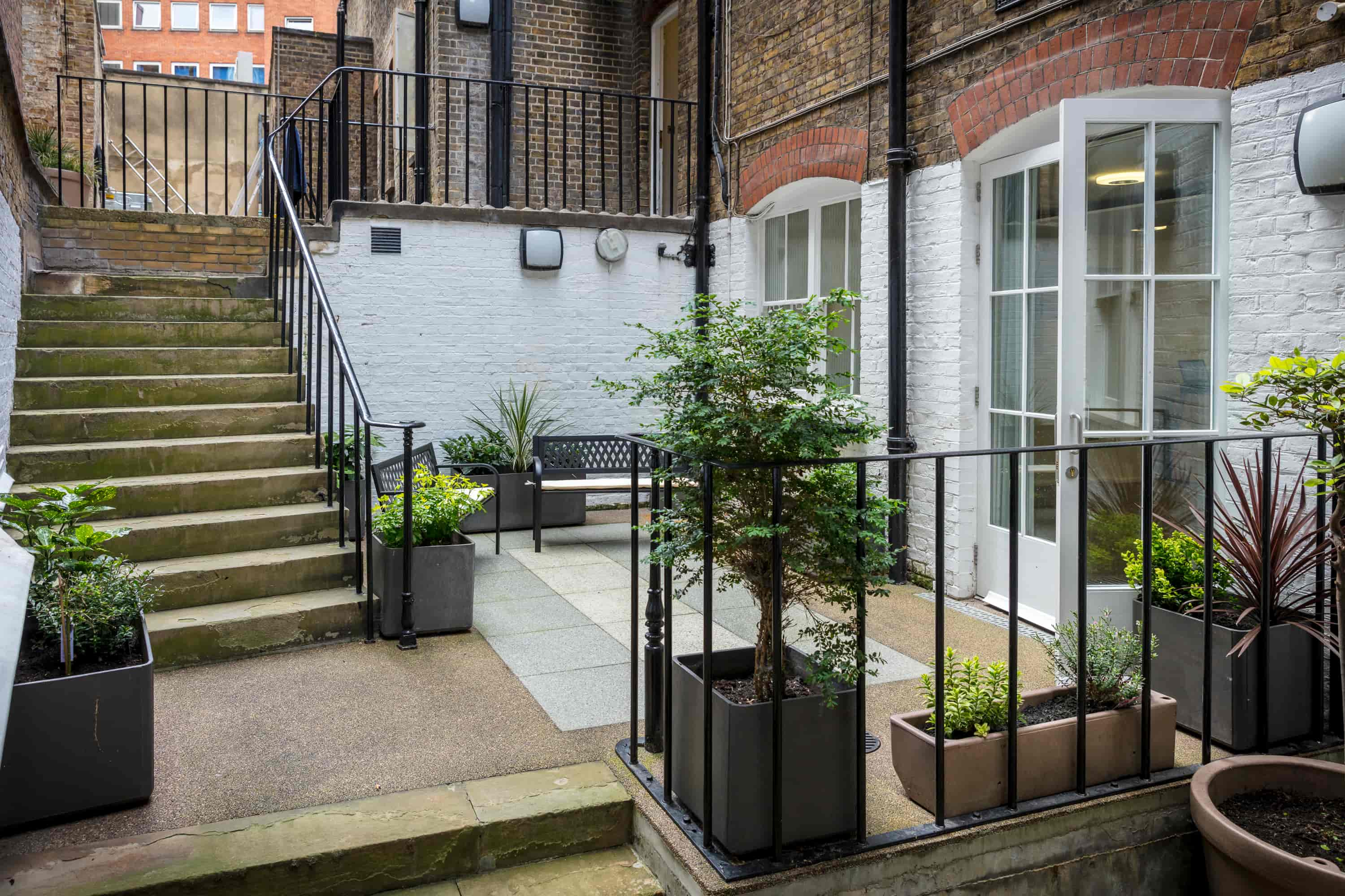 Bishopsgate Institute - image