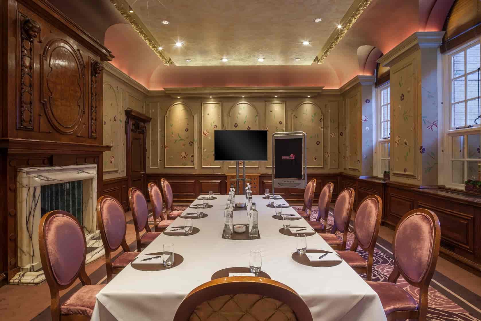 The Roseate, Reading - image