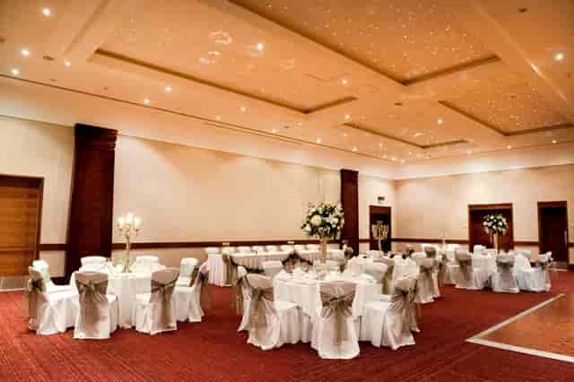 Hilton Reading - image