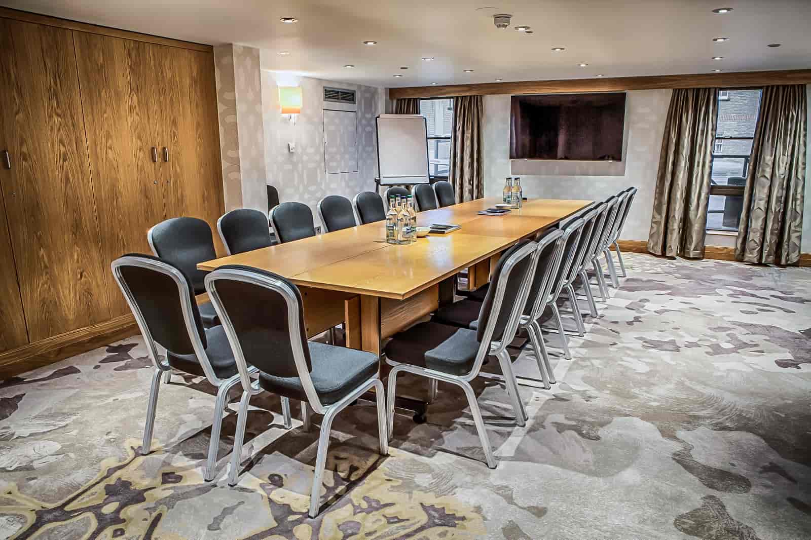 Hilton London Kensington - image