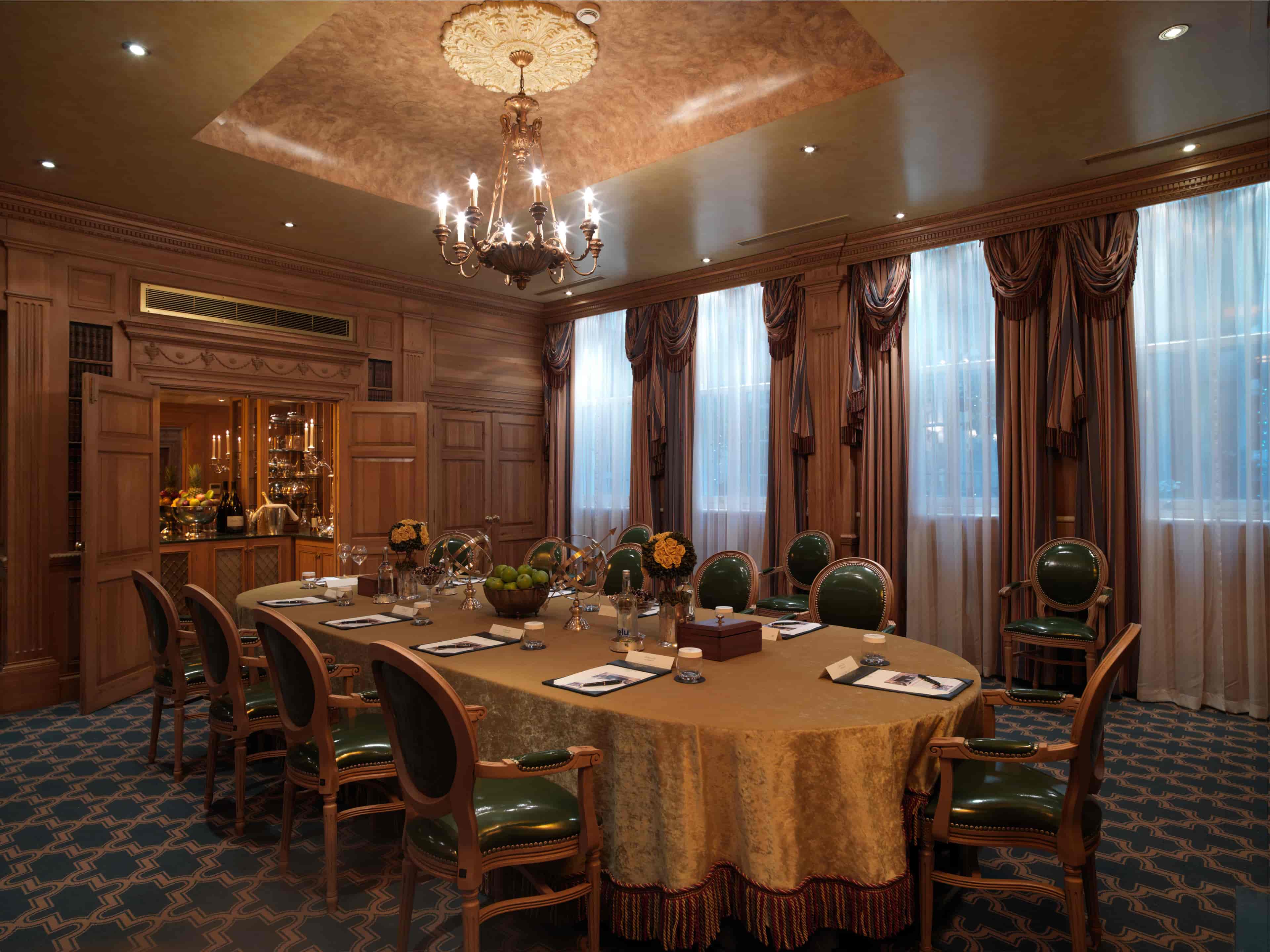 The Milestone Hotel and Residences - image