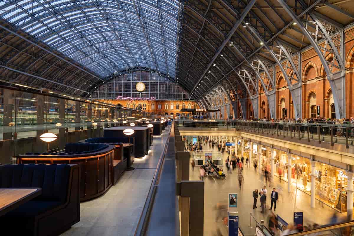 St Pancras Brasserie and Champagne Bar by Searcys  - image