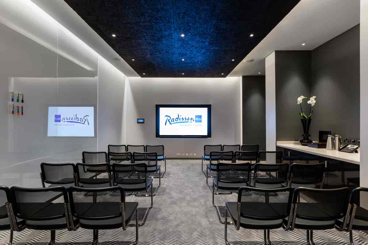 Radisson Blu Hotel, London Mercer Street - image