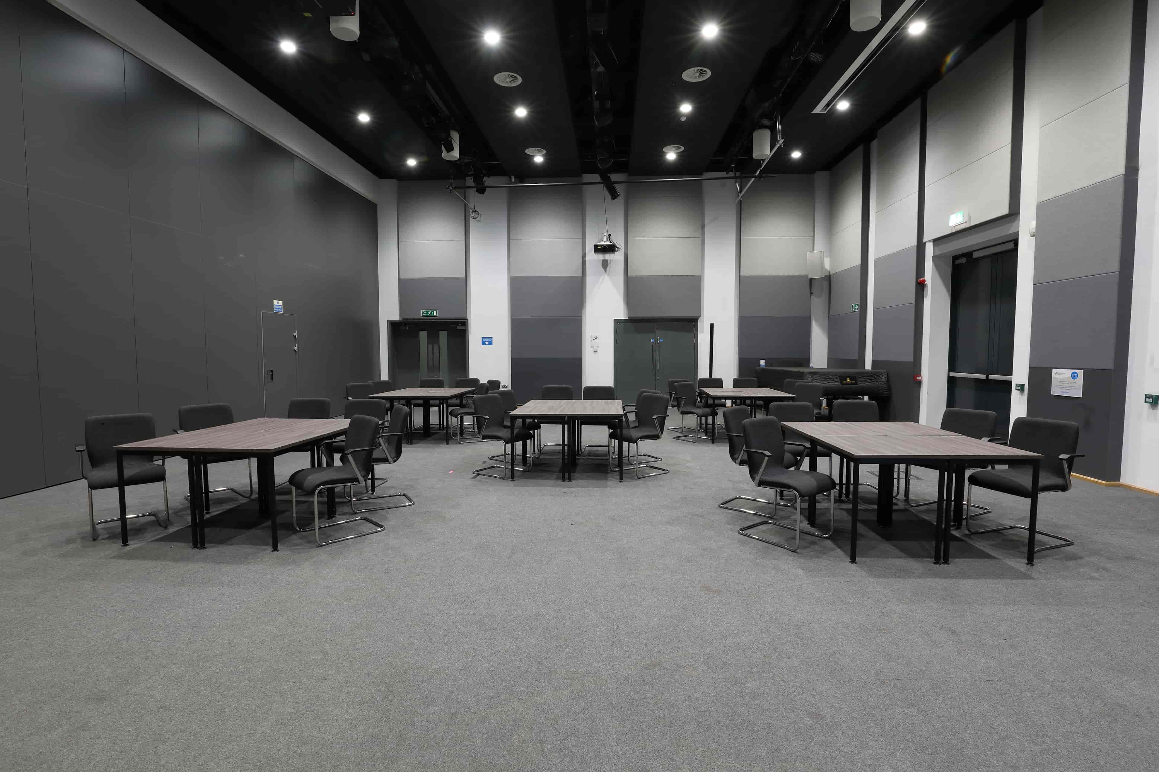 University of West London, Ealing Campus - image