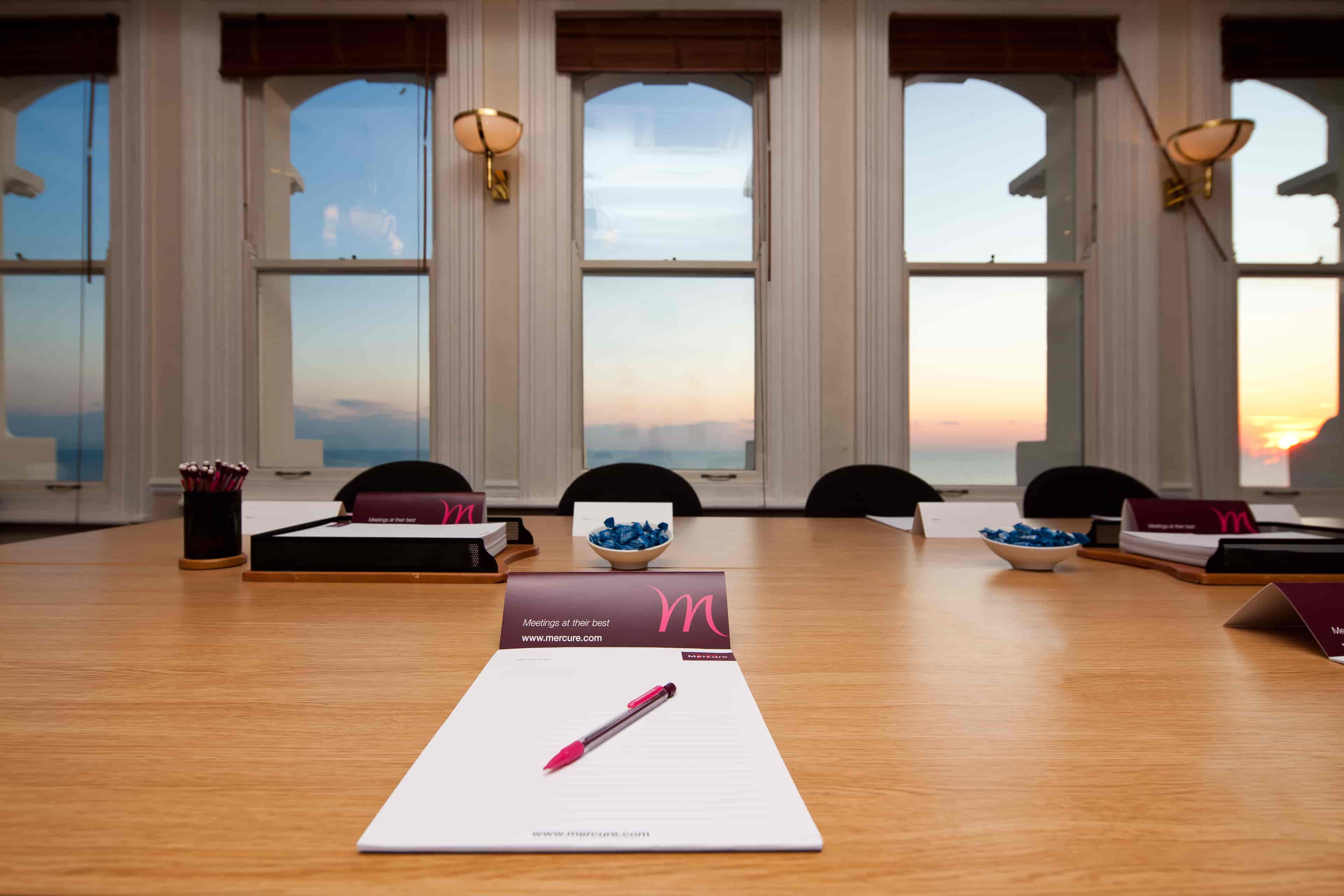 Mercure Brighton Seafront Hotel - image