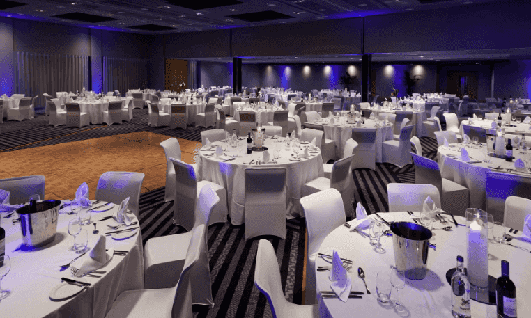 Radisson Blu Hotel London Stansted Airport - image