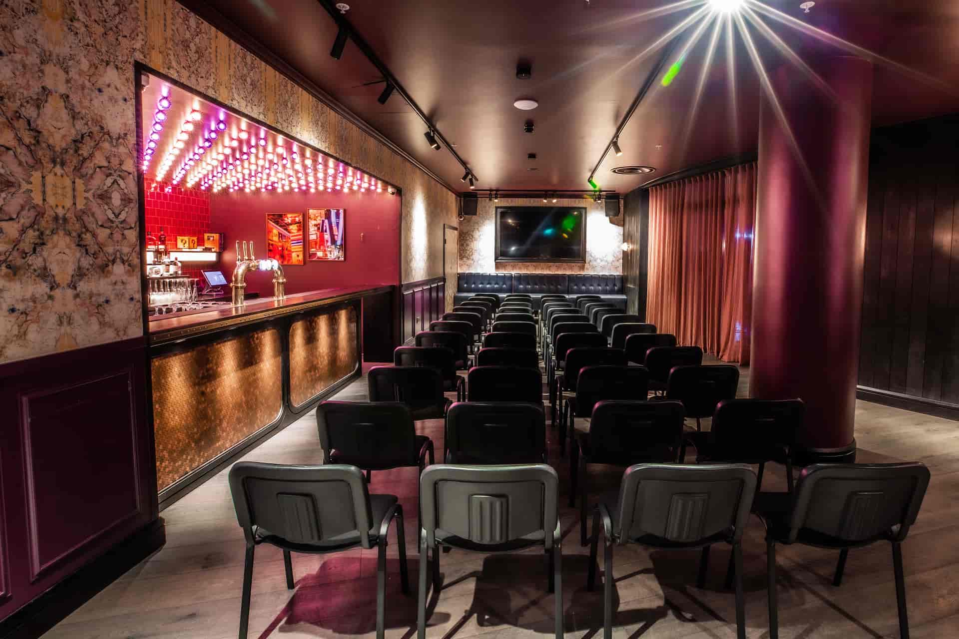 Puttshack Bank - image