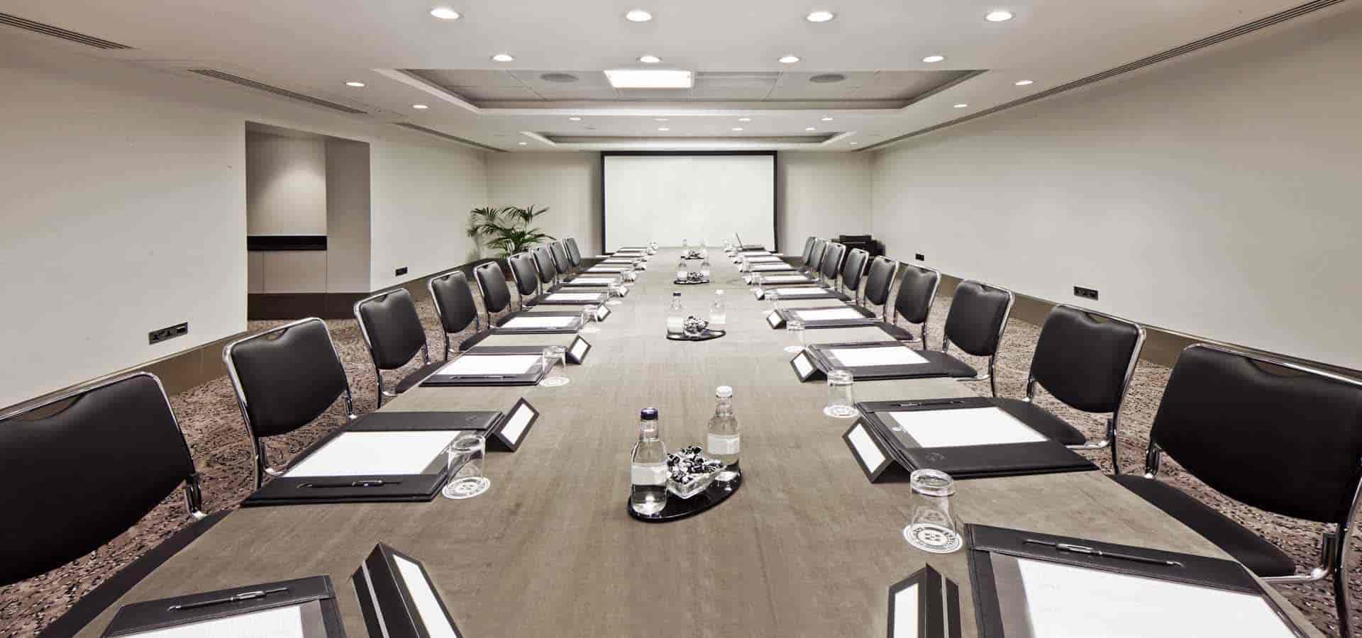 Langham Court Hotel - image