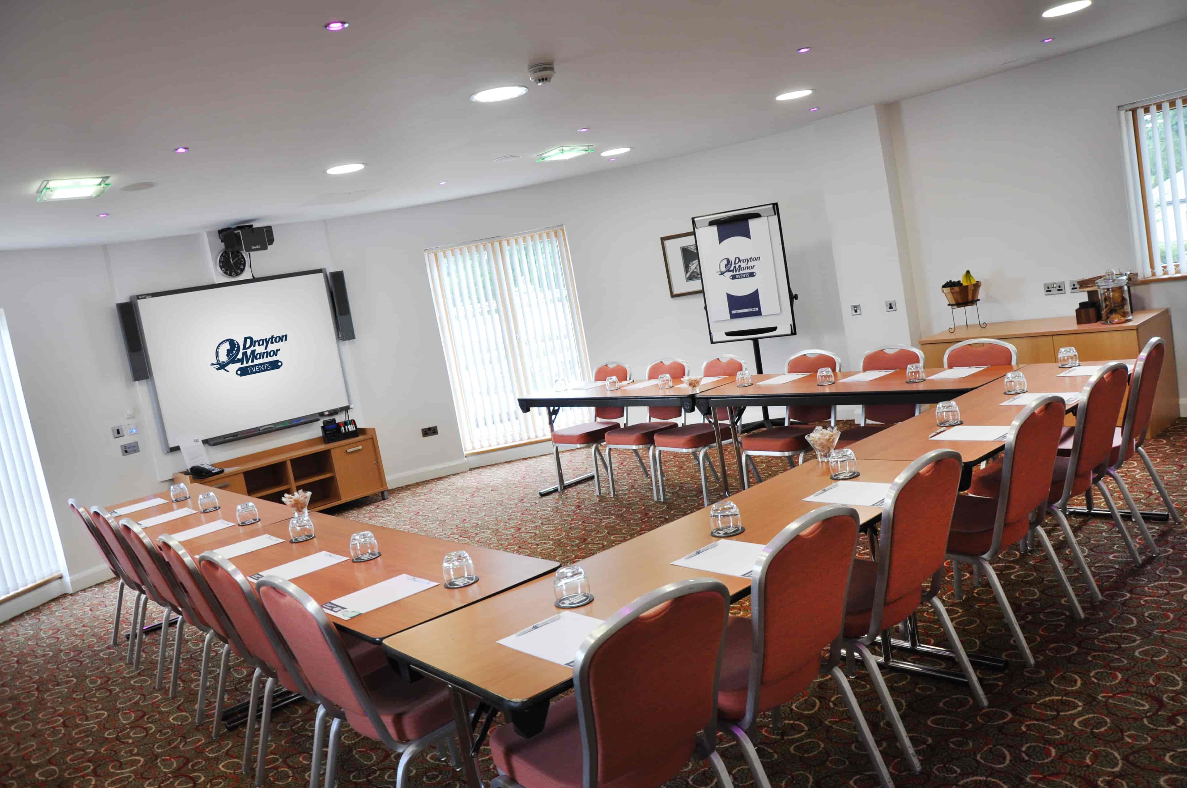 Drayton Manor Hotel - image