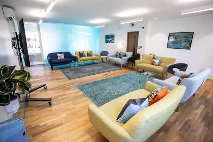 Wallacespace Spitalfields - image