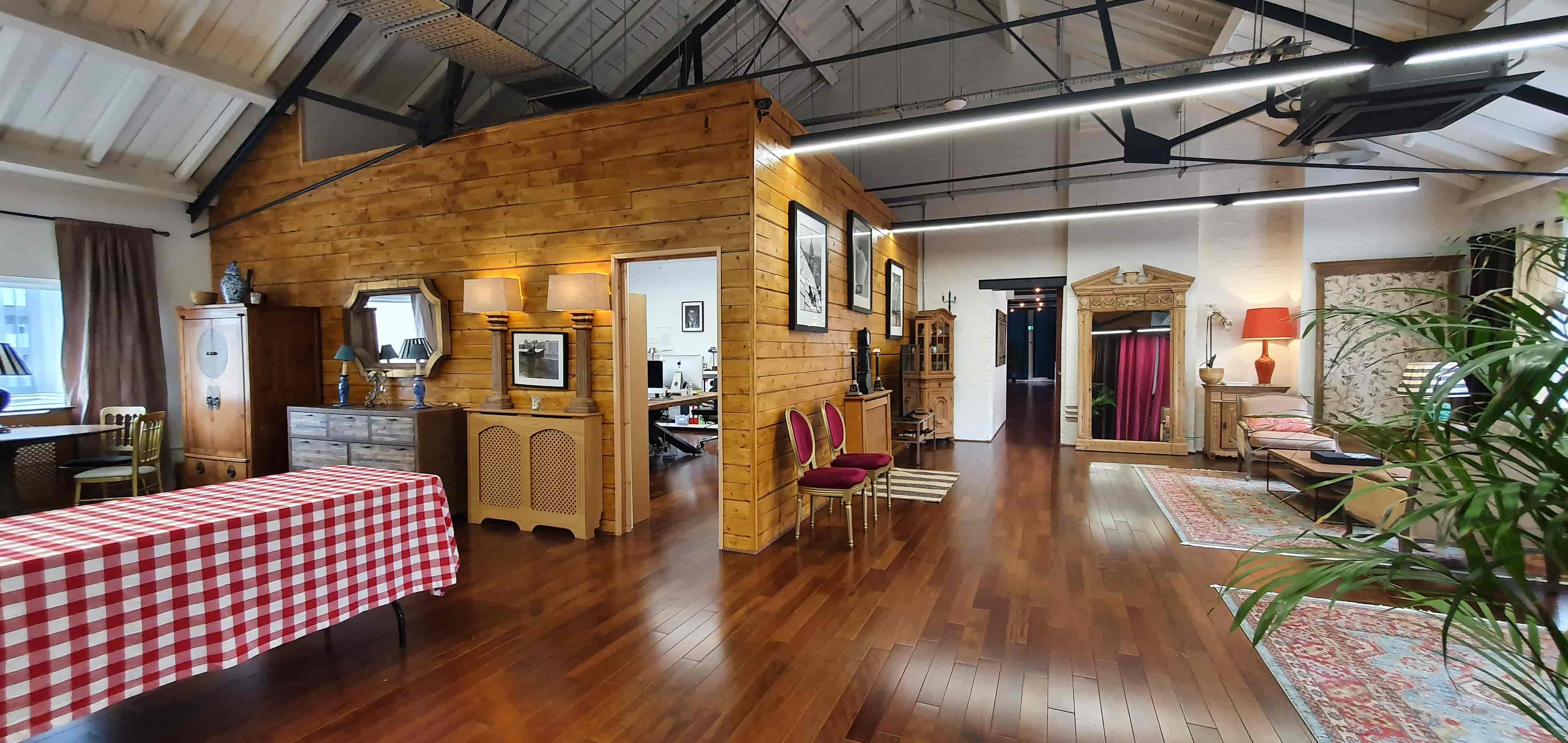 Lumiere Underwood - image