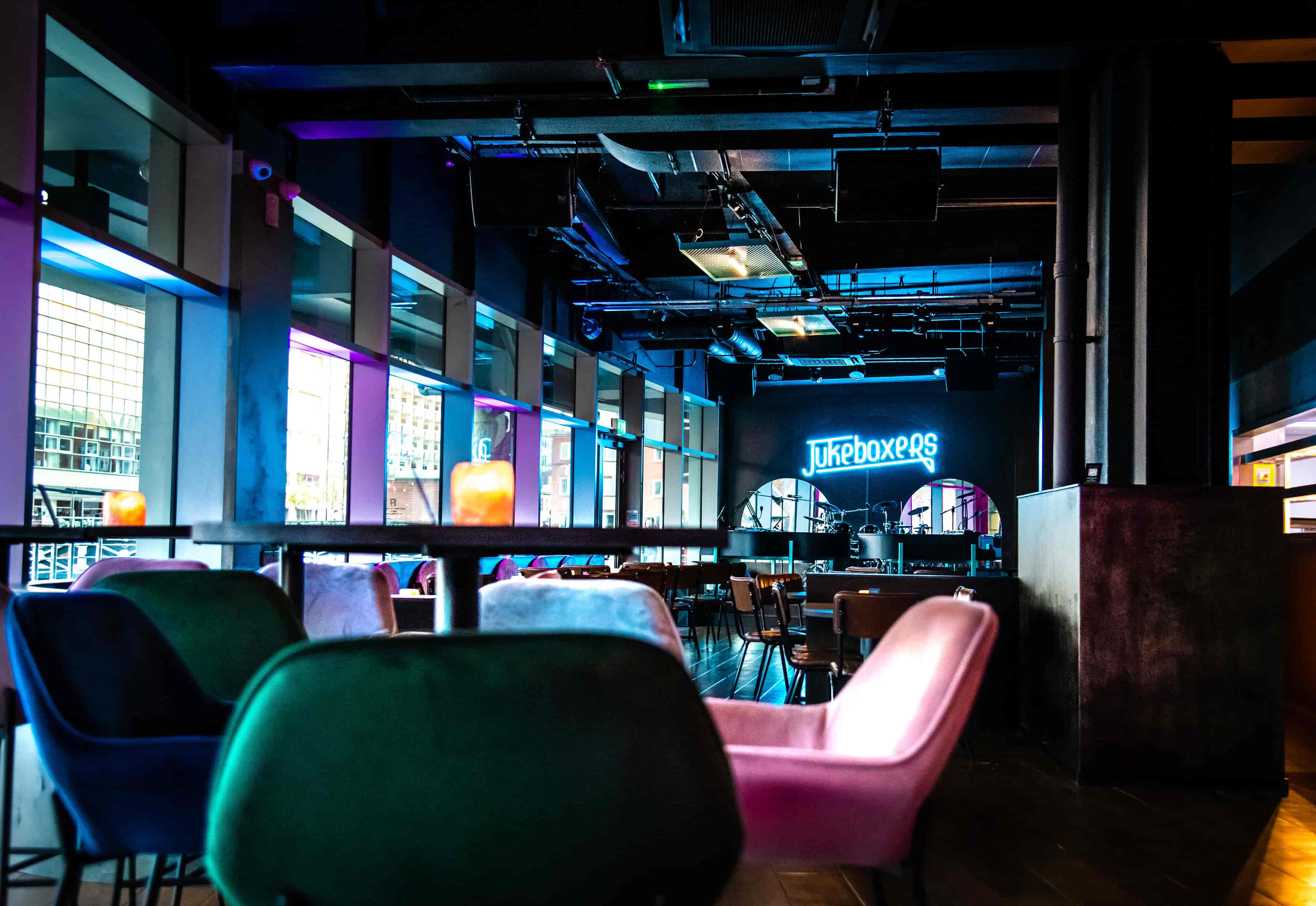 Jukeboxers Duelling Piano Bar - image