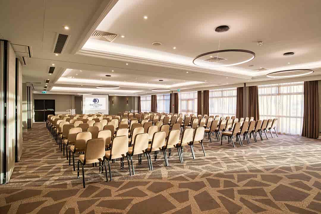 DoubleTree by Hilton London Ealing - image