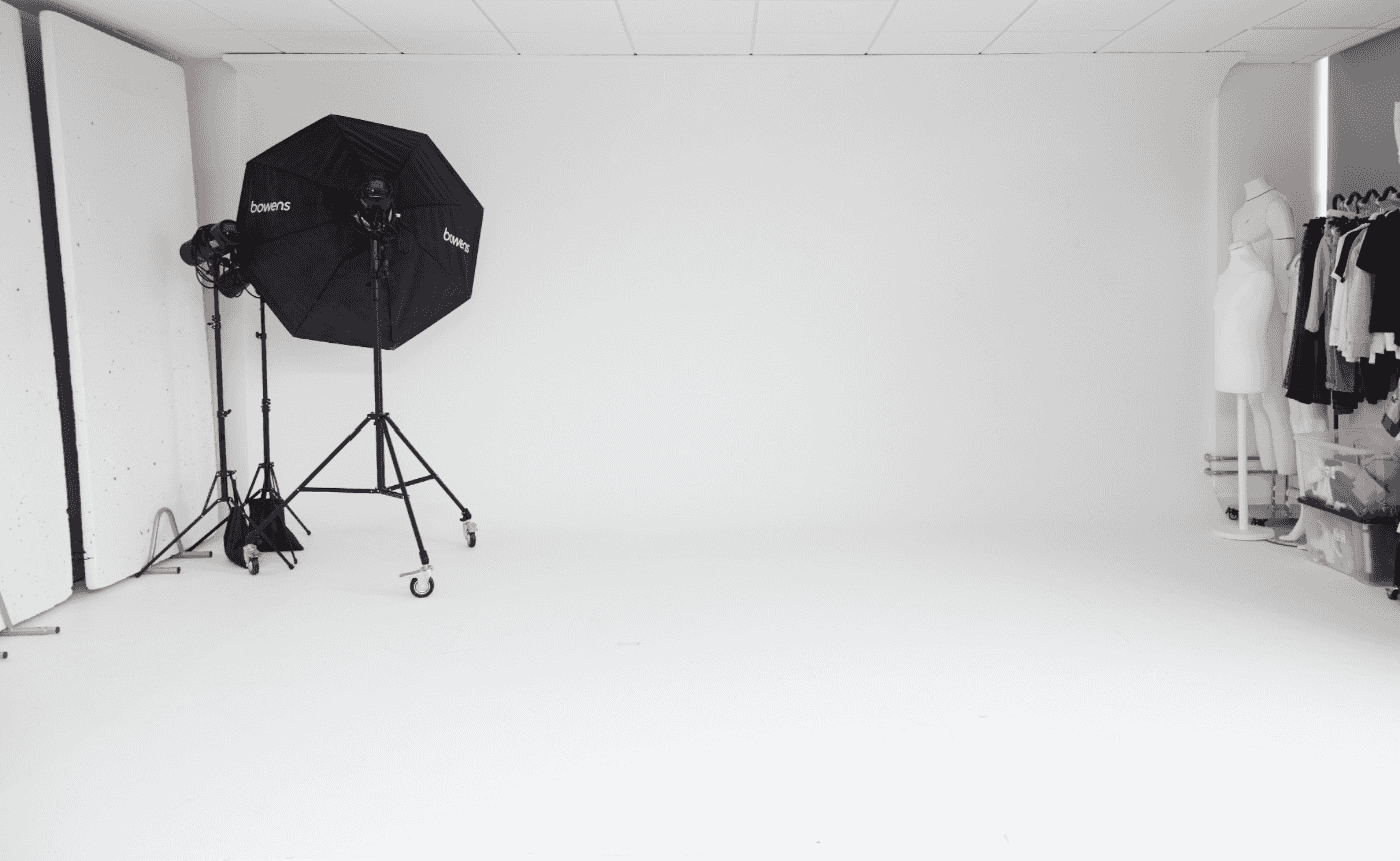 A.M London Fashion Ltd - image
