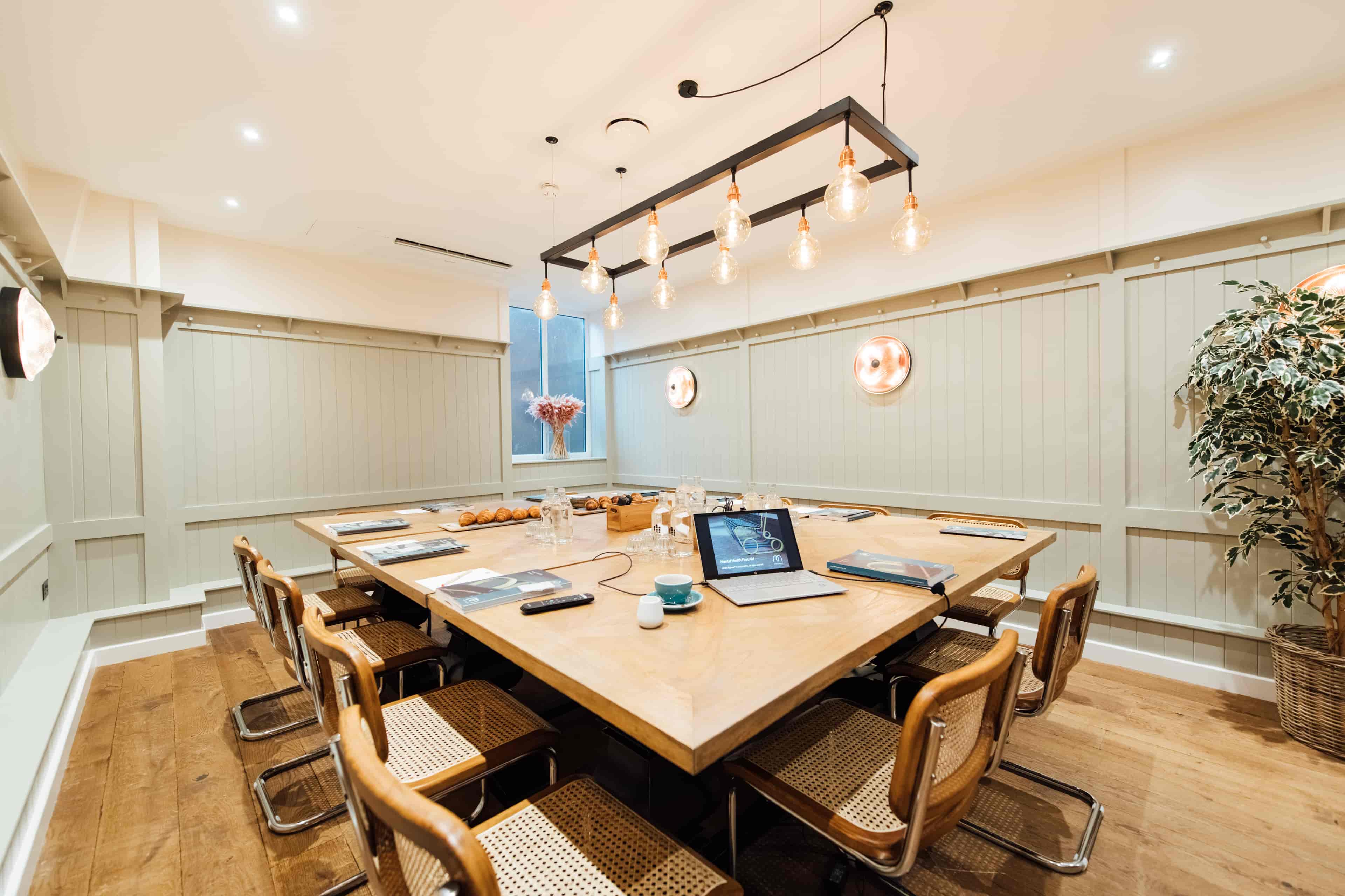 Hermitage Rd Coffee & Bagel Bar - image