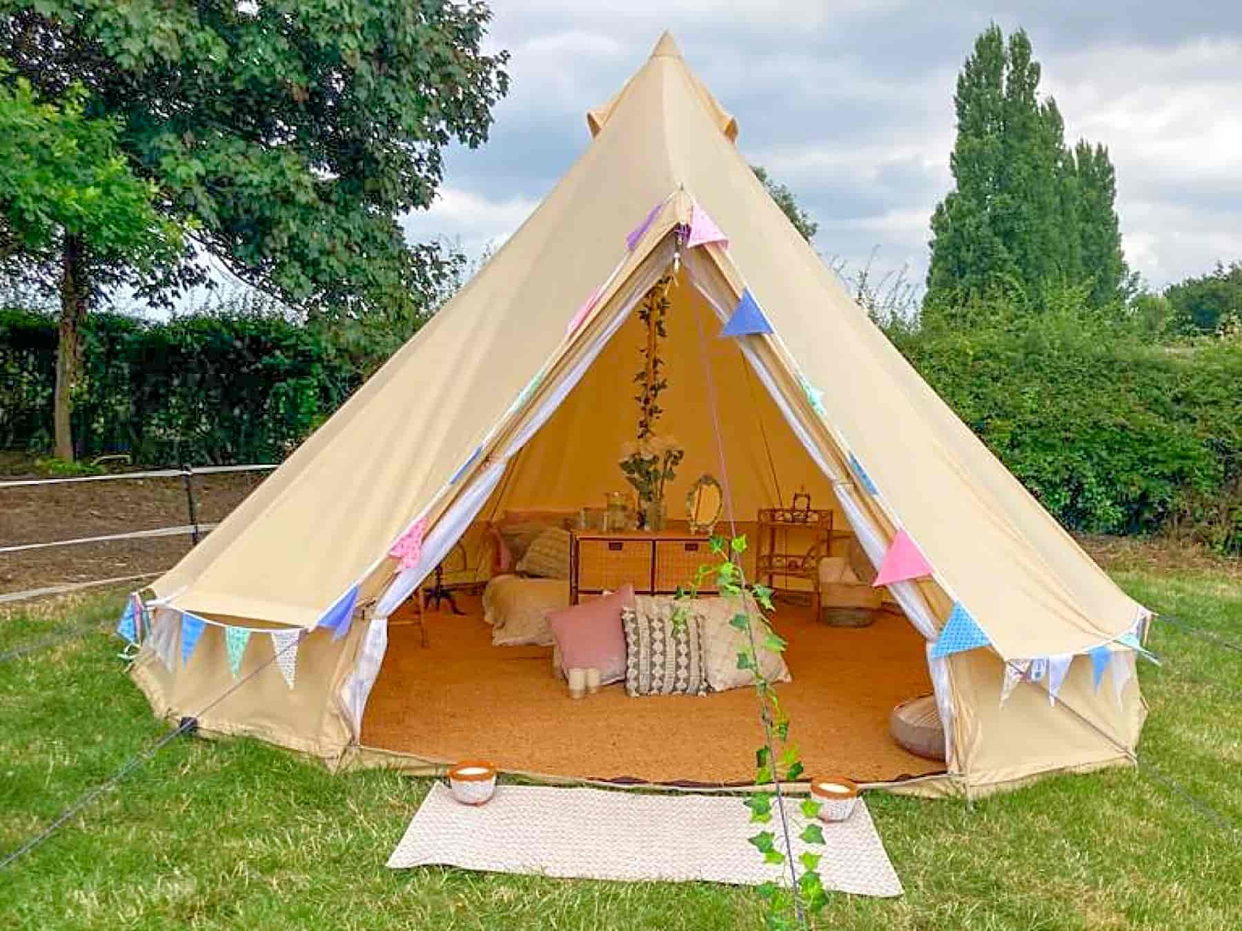 Bell Tent Village Parks - image