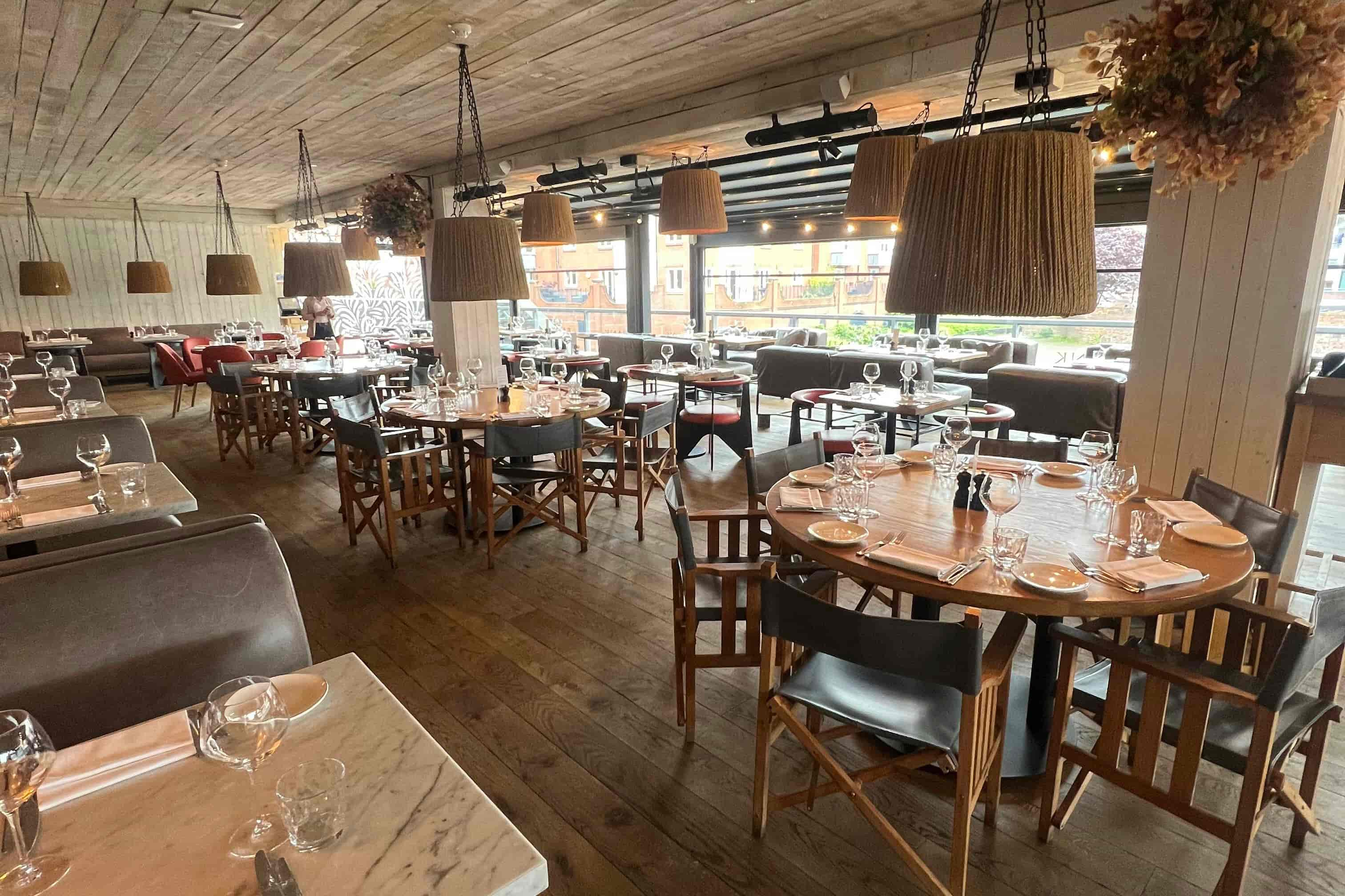 Bank Restaurant Bar & Grill - image