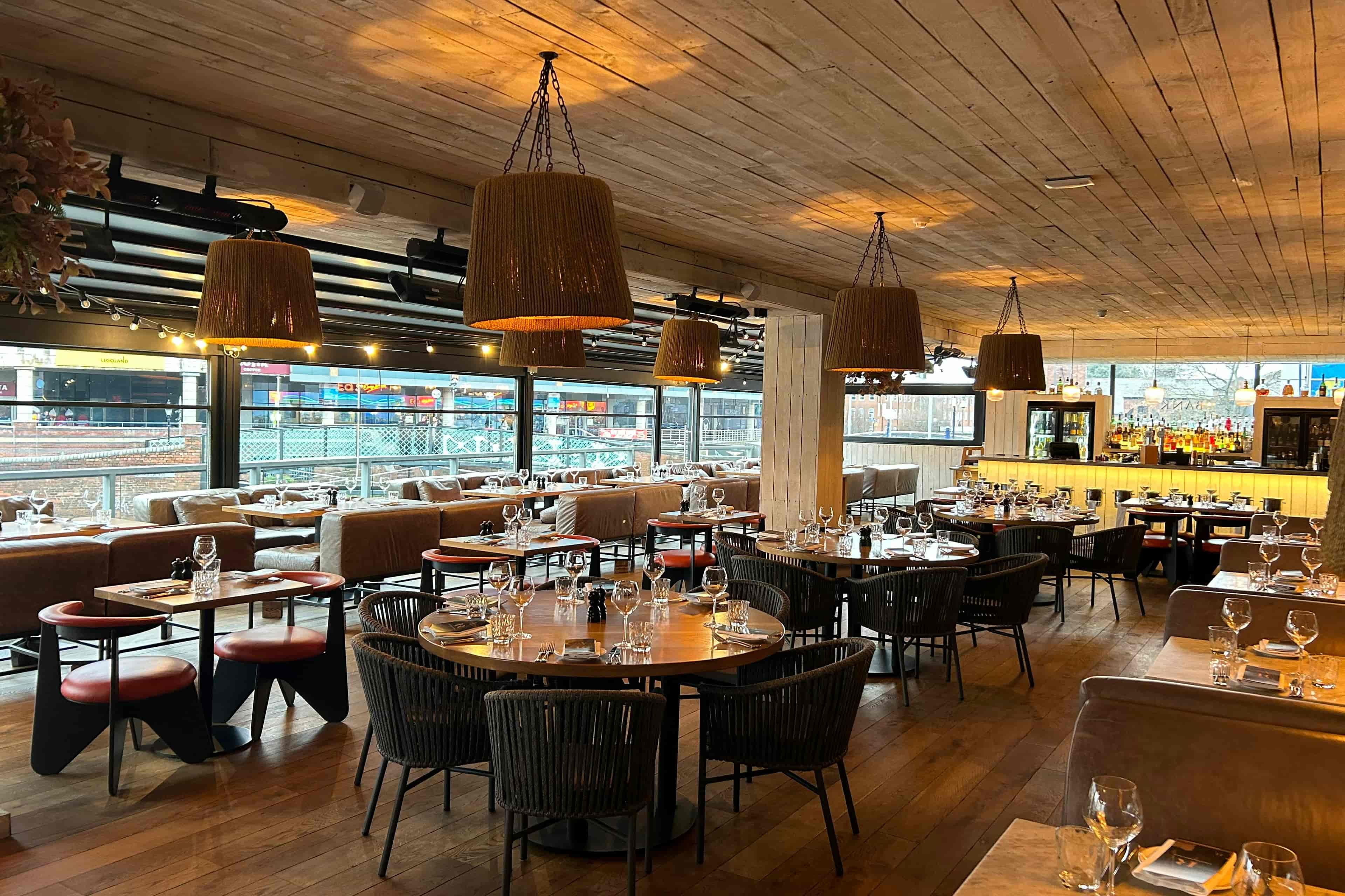 Bank Restaurant Bar & Grill - image