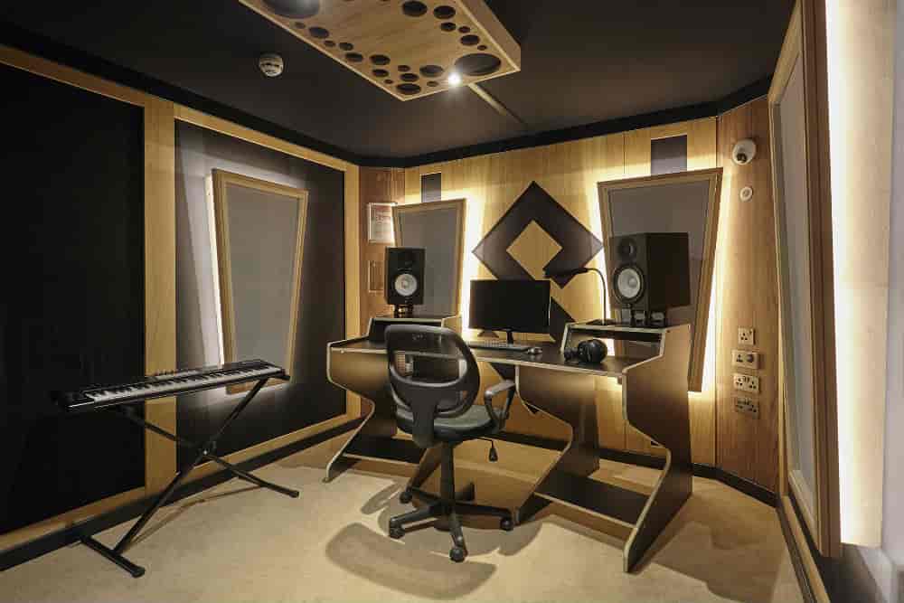 CapsaArx Studios - image