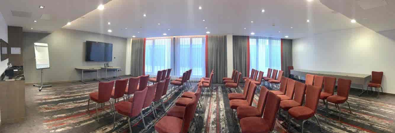 Clayton Hotel Chiswick - image