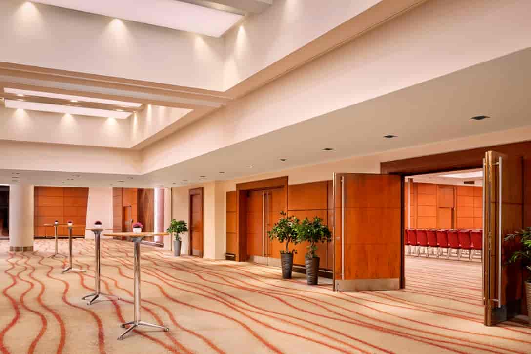 Park Plaza Victoria London - image