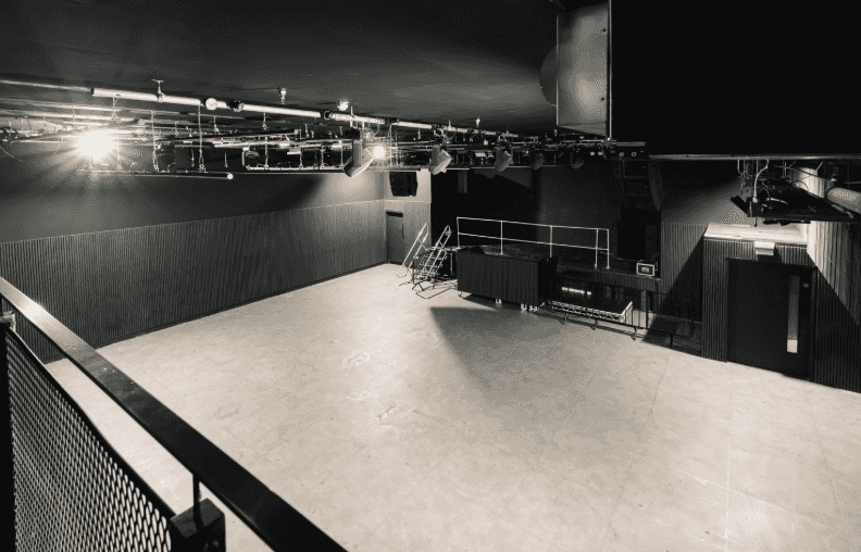 Ambers Club - image