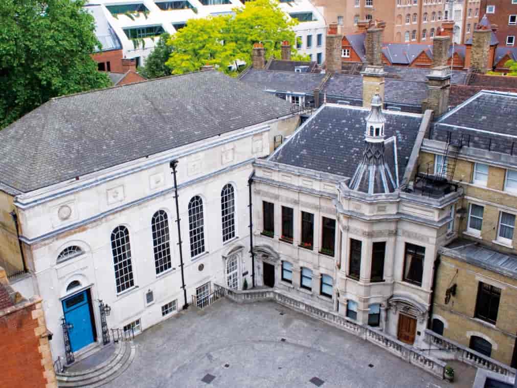 Stationers' Hall and Garden - image