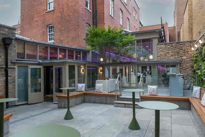 No.11 Cavendish Square - image