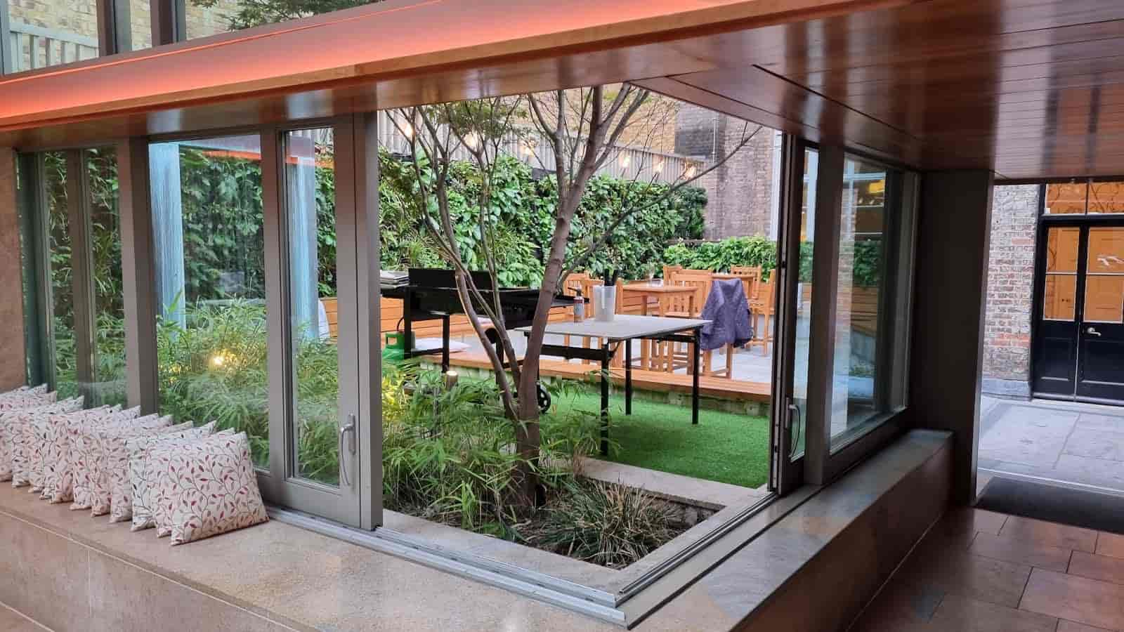 No.11 Cavendish Square - image