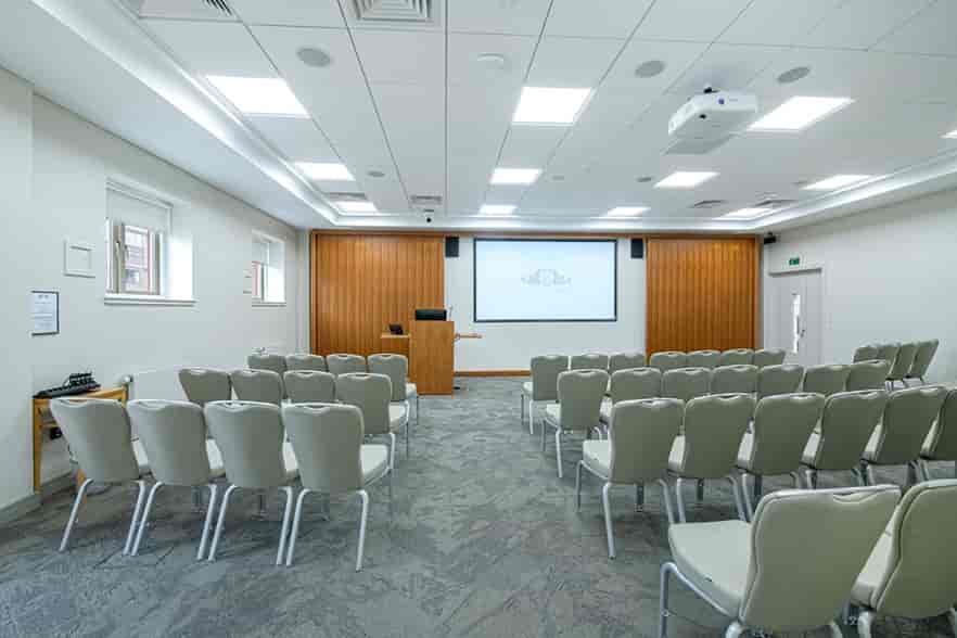 No.11 Cavendish Square - image