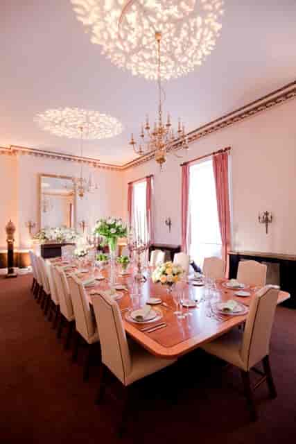 No.11 Cavendish Square - image