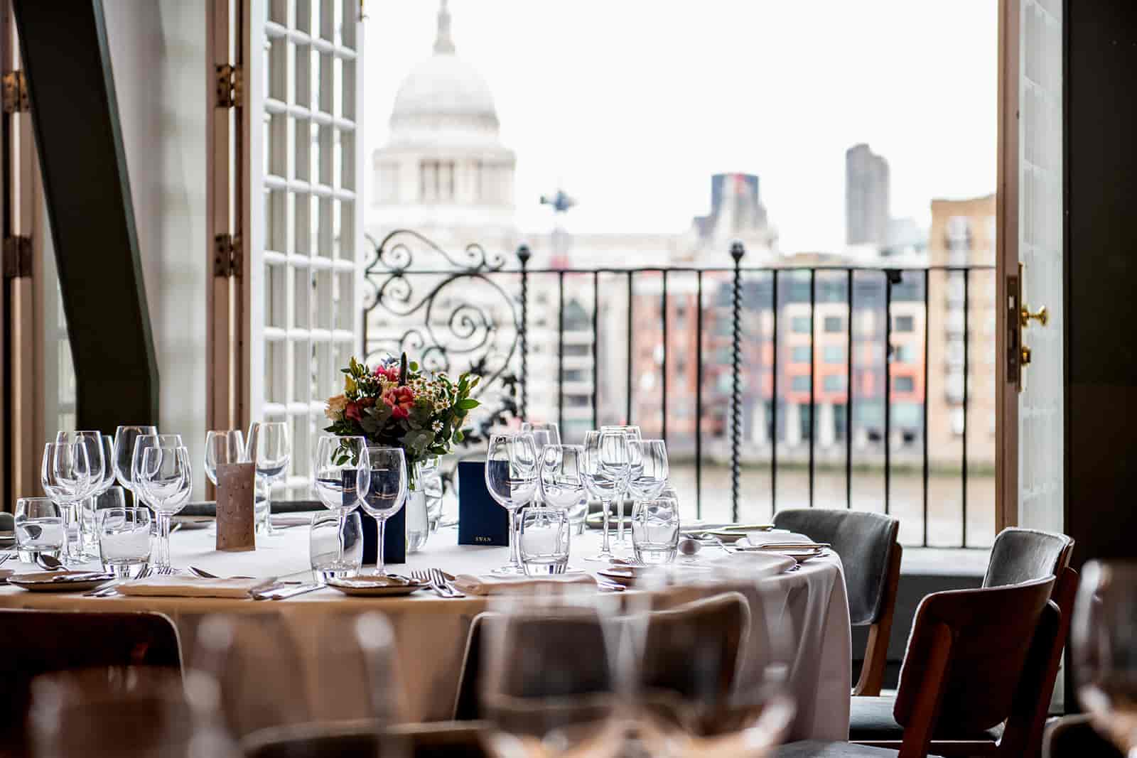 Swan at The Globe - image