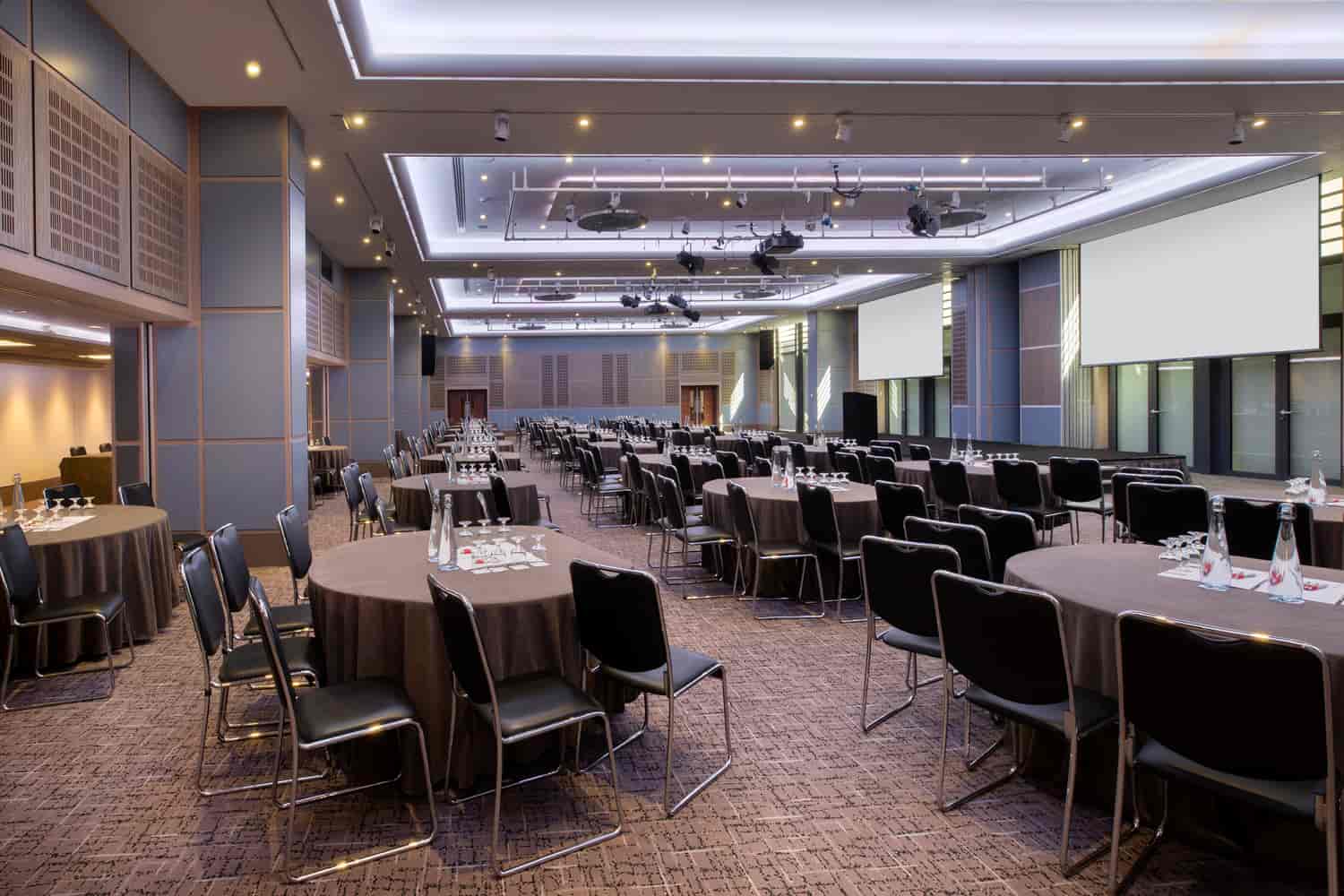 Leonardo Royal Hotel London Tower Bridge - image