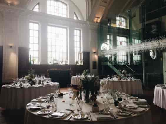 Town Hall Hotel - image