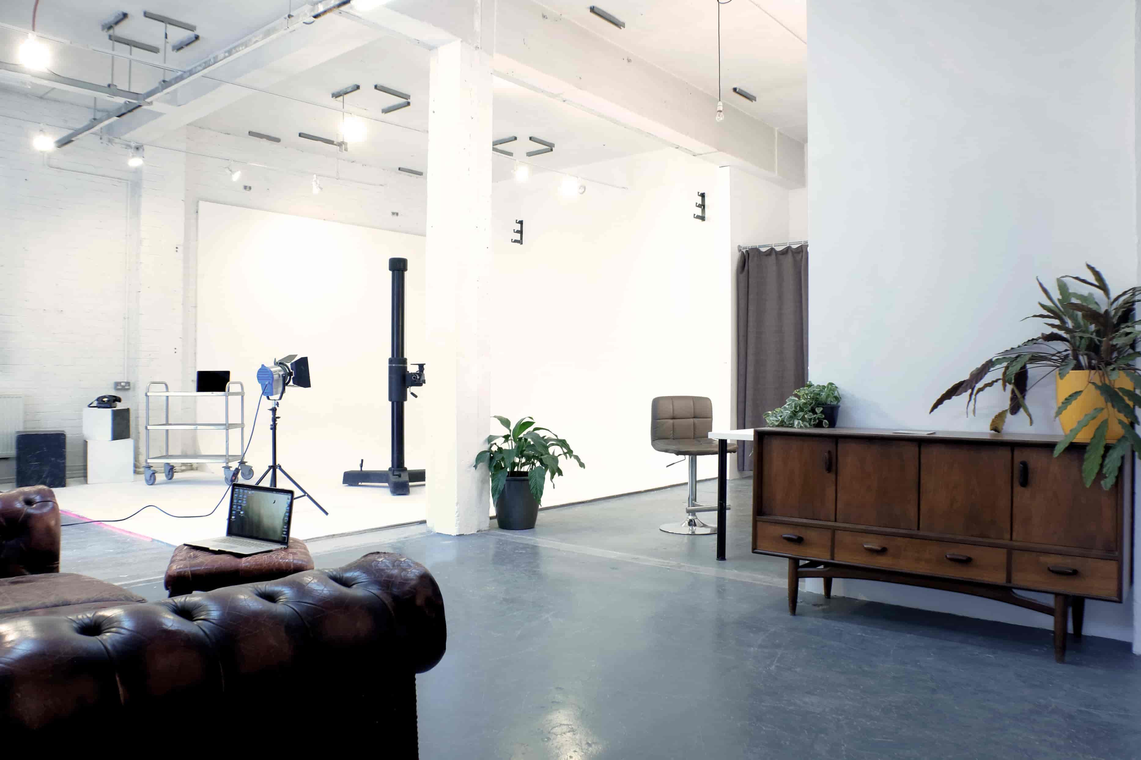 Mowlem Studios - image
