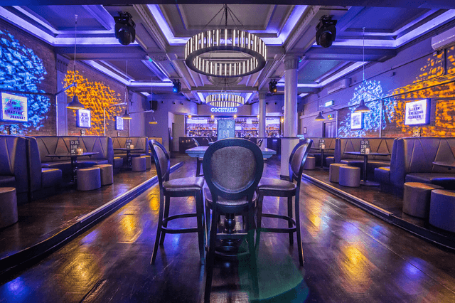 Cocktail Bar - image