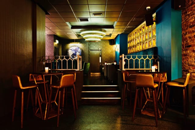 Blue Room - image