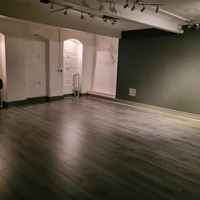 Studio - image
