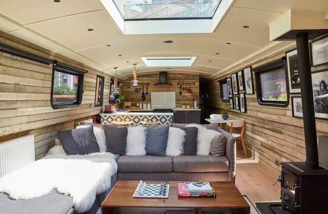 Paddington West - A Boutique Hotel Boat - image