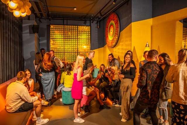 Holy Duck Lounge - image