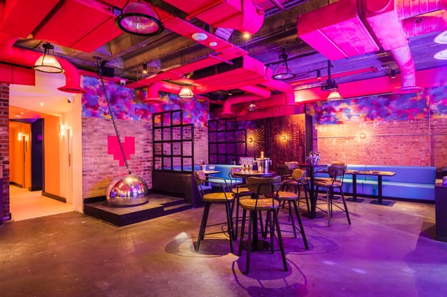 Whole venue - image