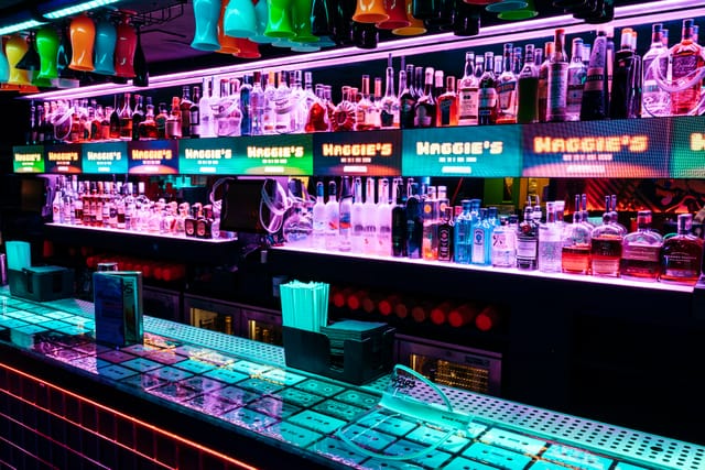 Full Venue Hire 151-180 guests - image