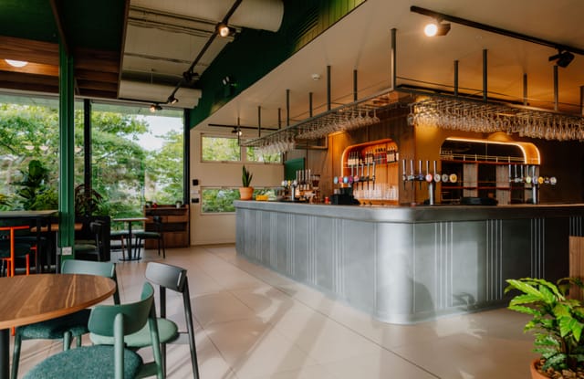 Bar & Terrace - image