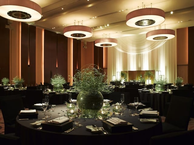 Banquet hall - image