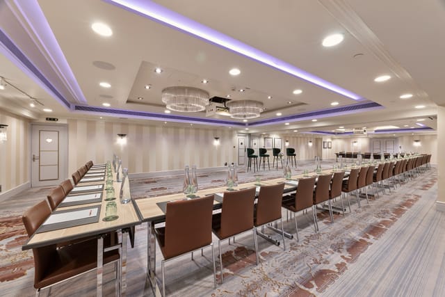 Mayfair Suite - image