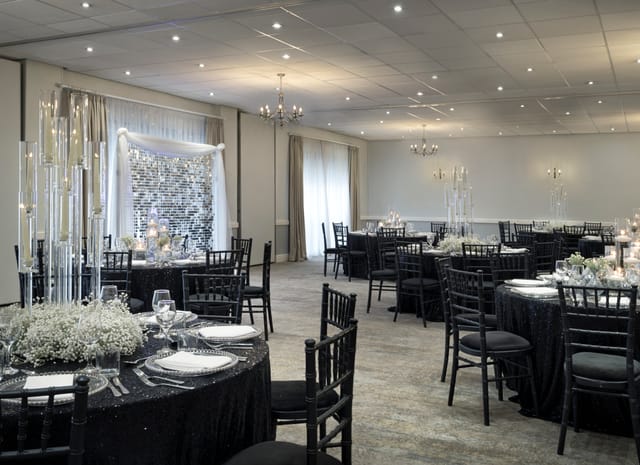 Admirals Suite - image