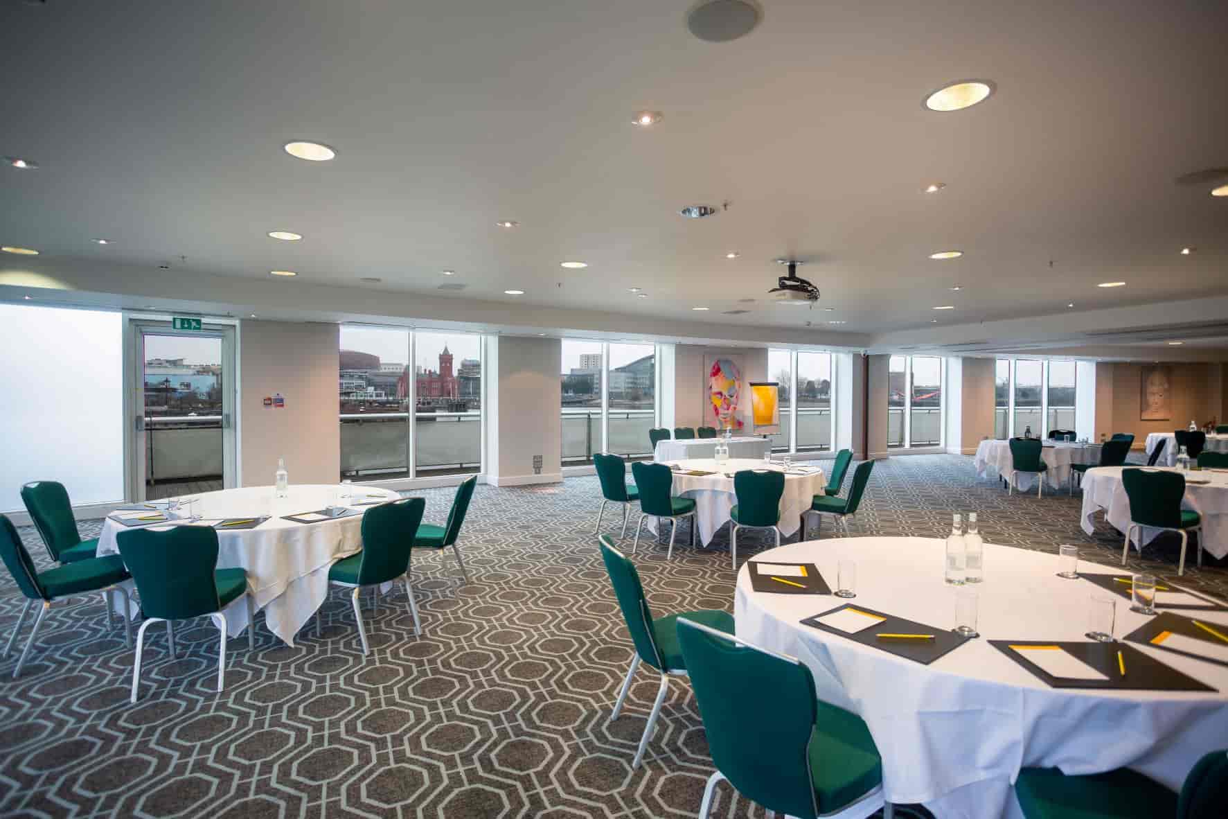 Voco St David's Cardiff - image