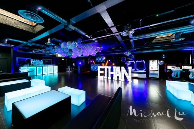 The V12 Room - image