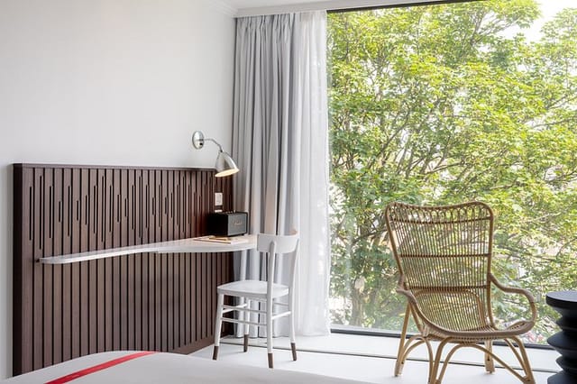 Hotel - image
