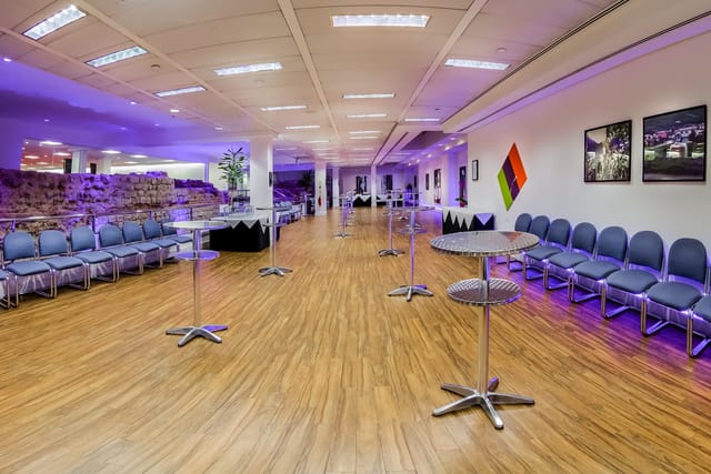 Cornhill  Suite - image